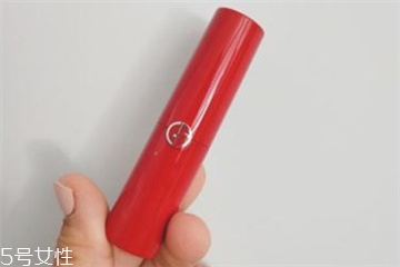 阿瑪尼口紅是塑料殼嗎？阿瑪尼口紅殼什么材質(zhì)？