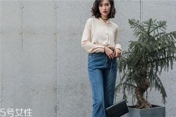喇叭褲怎么搭配顯腿長(zhǎng)？喇叭褲怎么穿顯高？