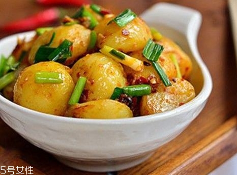 土豆不能和什么一起吃？土豆和黑木耳可以一起吃嗎？