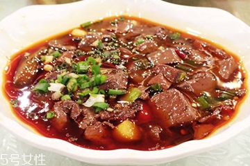 雞血能吃嗎？雞血吃了會(huì)怎樣？