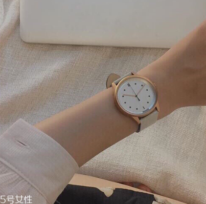 手表和手鐲能一起帶嗎？手表和手鐲怎么同時(shí)帶？