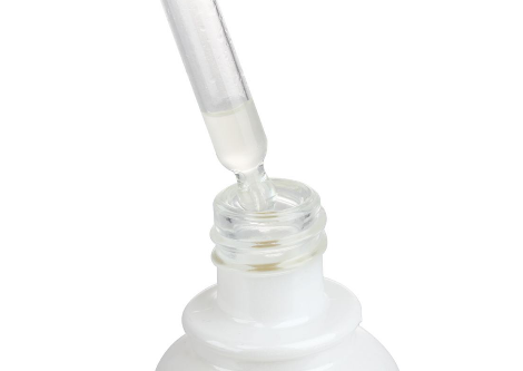 精華液是水嗎？精華液是什么做的？