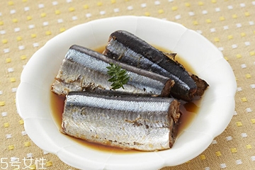 青魚能做魚干嗎？青魚怎么做成魚干？