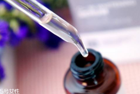 精華液去皺紋嗎？皺紋可以用精華液去除嗎？