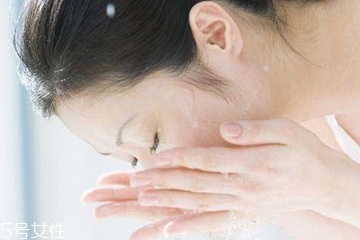 敏感肌能用煙酰胺嗎？煙酰胺過(guò)敏肌可以用嗎？