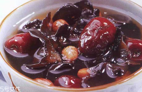 花生衣能代替紅棗嗎？花生衣和紅棗的區(qū)別