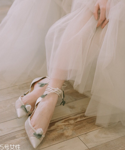 婚鞋要準備幾雙？結婚要幾雙婚鞋？