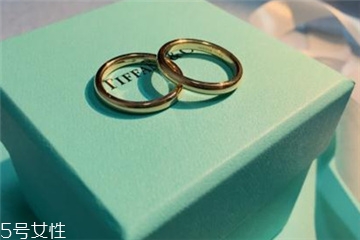 婚戒一般什么時(shí)候買？婚戒提前多長時(shí)間買？