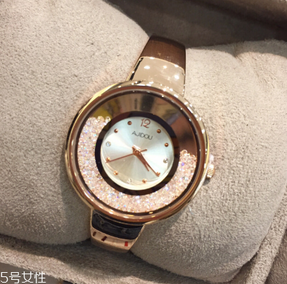 阿吉豆手表多少錢？阿吉豆手表什么價(jià)位？