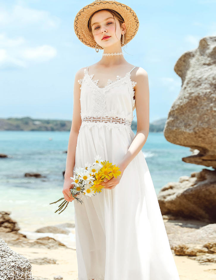 夏天穿白色裙子好看嗎？夏季白色連衣裙搭配圖片