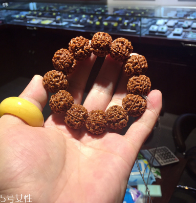 菩提子手串一般多少錢？菩提子手串市場價(jià)格