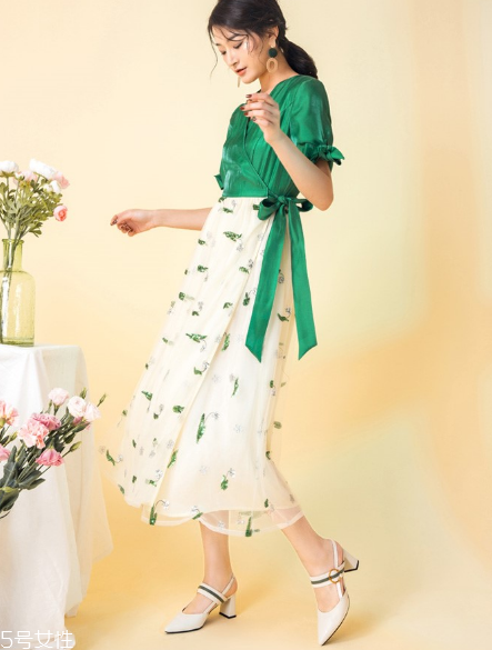 夏季面試穿什么衣服？夏季面試穿搭技巧