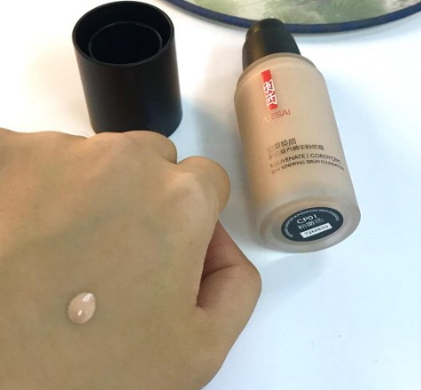 羽西粉底液干不干？羽西粉底液暗沉嗎