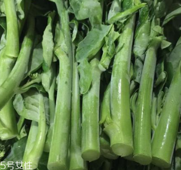 芥蘭能炒牛肉嗎？芥蘭炒牛肉的做法
