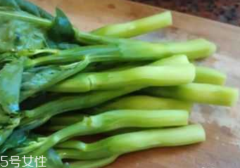 芥蘭不能和什么一起吃？芥蘭能和雞肉吃嗎？