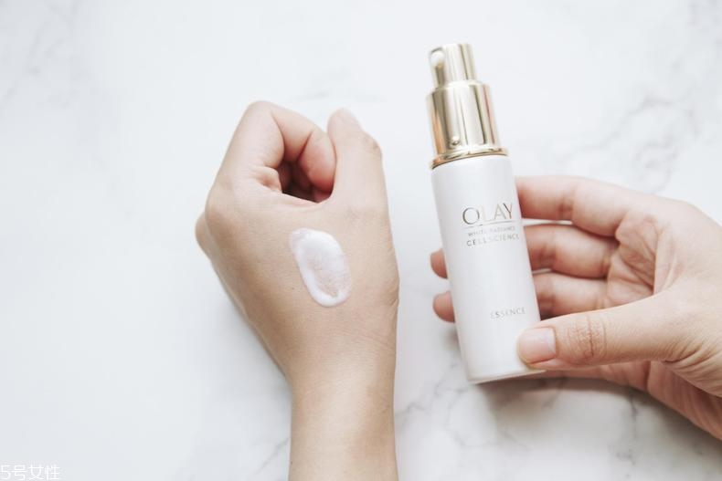 olay水感透白系列與水感透白臻粹系列哪個(gè)好？什么區(qū)別？