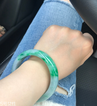 手鐲為什么不能戴左手？手鐲不能戴左手的原因