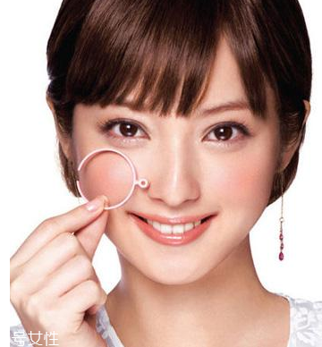 腮紅能用什么代替？沒(méi)有腮紅用什么代替？