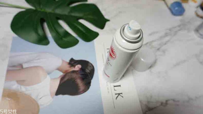 高絲防曬噴霧能?chē)婎^發(fā)嗎 高絲防曬噴霧成分功效