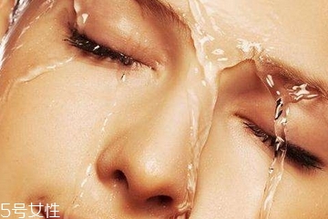 化妝水是什么？化妝水是什么時(shí)候用的？