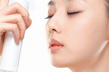 化妝水是保濕水嗎？化妝水是保濕用的嗎？
