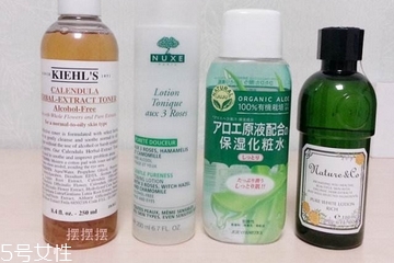 化妝水能涂眼部嗎？眼部可以涂化妝水嗎？