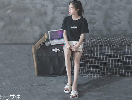夏天穿什么涼鞋舒服？夏天適合穿什么涼鞋？