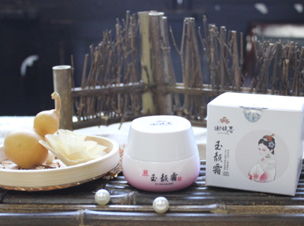 謝馥春玉顏霜要卸妝嗎？謝馥春玉顏霜搓泥嗎