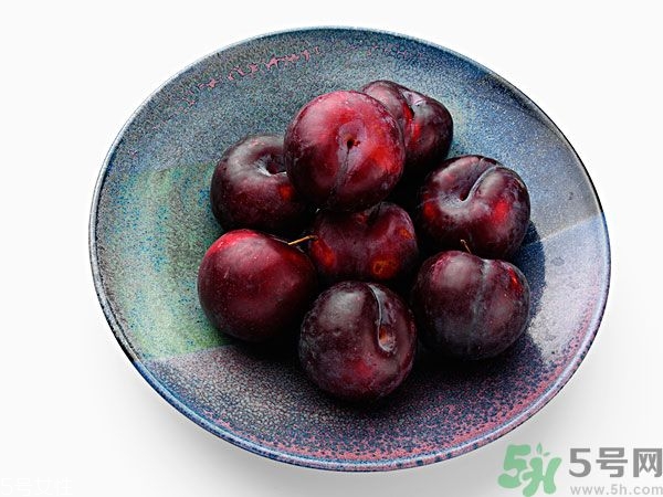 李子和灰子的區(qū)別？灰子的功效與作用