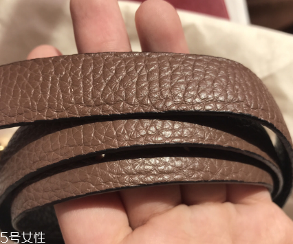 皮帶自動(dòng)扣怎么解開？自動(dòng)扣皮帶正確解法