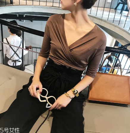 今年夏天流行什么上衣？夏季上衣流行元素