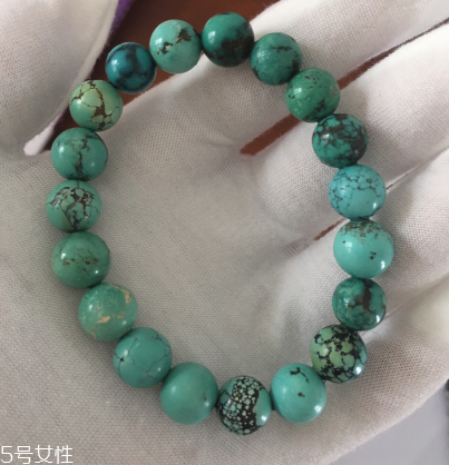 綠松石瓷度怎么看？綠松石手串瓷度識(shí)別方法