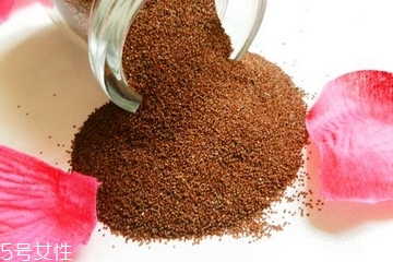 海藻面膜的功效與作用 用海藻面膜有什么好處？