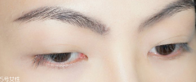 萬圣節(jié)蜘蛛眼妝怎么畫？2款蜘蛛眼妝詳細(xì)步驟