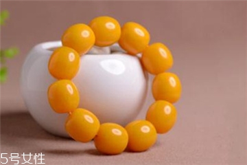 蜜蠟手串怎么盤？蜜蠟手串盤玩技巧