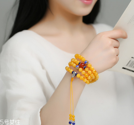 蜜蠟手串怎么保養(yǎng)？蜜蠟手串保養(yǎng)法則