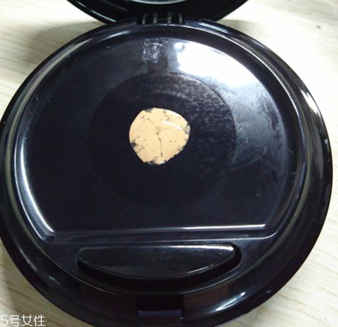 雅詩(shī)蘭黛紅石榴氣墊cc代言人是誰(shuí)？雅詩(shī)蘭黛氣墊哪款好用？