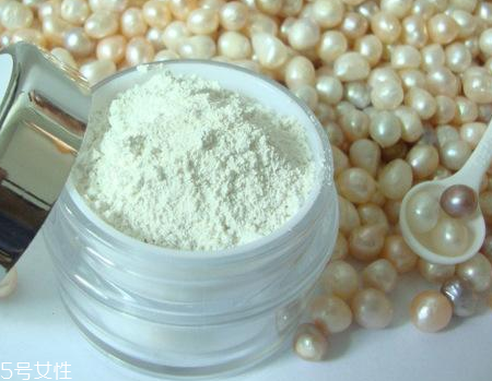 珍珠粉可以洗澡嗎？珍珠粉洗澡能去雞皮嗎？