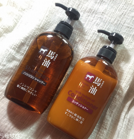 馬油洗發(fā)水防脫發(fā)嗎？馬油洗發(fā)水有防脫發(fā)功效嗎？