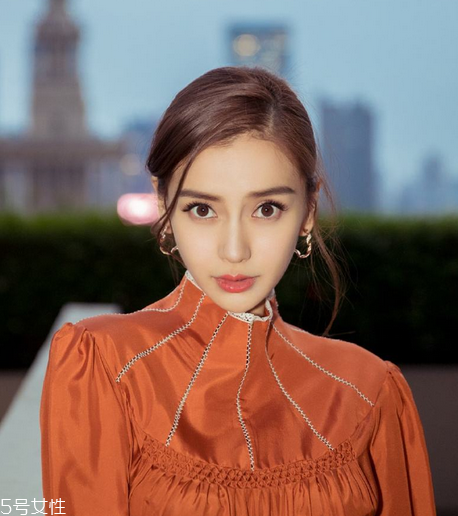 染發(fā)好看還是黑發(fā)好看？適合自己才最美