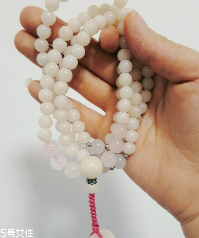 菩提根手串怎么盤玩？這樣盤包漿才好看