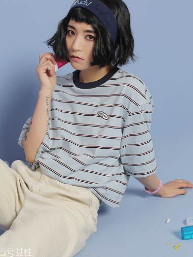 條紋衣服怎么搭配 多種風格一網打盡