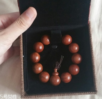 黃花梨手串怎么盤(pán)玩 這些細(xì)節(jié)決定盤(pán)玩效果