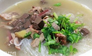 鴨血粉絲湯是怎么做的 八個詳細(xì)步驟教給你