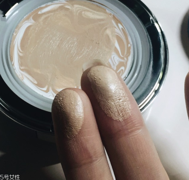 愛(ài)敬氣墊13號(hào)色怎么樣？愛(ài)敬氣墊水粉霜使用心得