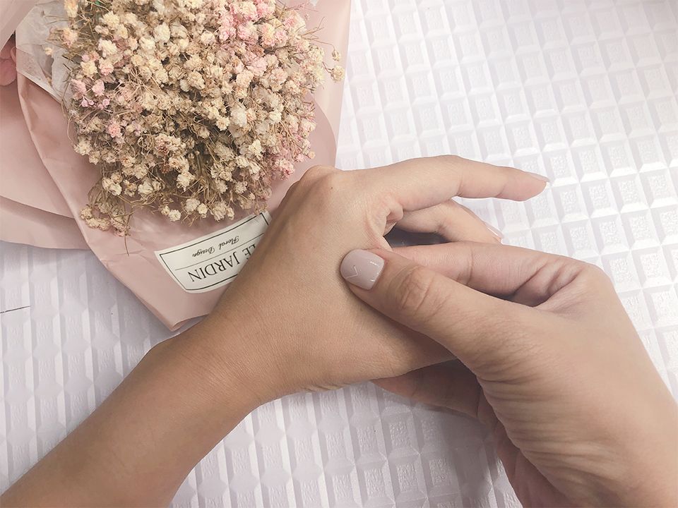 月經推遲按摩哪里可以催經 不同體質月經推遲原因