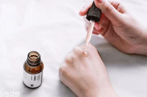 對抗初老用什么護(hù)膚品 抗初老最全攻略在這里