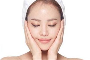 臉部水腫怎么消除？是什么原因