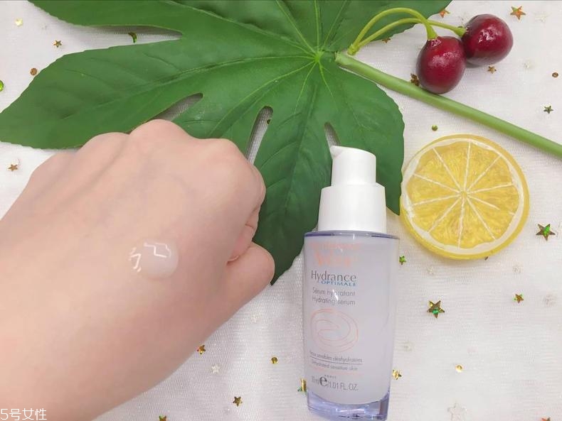 雅漾精華乳什么時(shí)候用 爽膚水和面霜之間使用