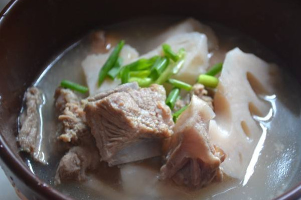 蓮藕怎么知道它粉不粉？別光看外表還得看孔數(shù)